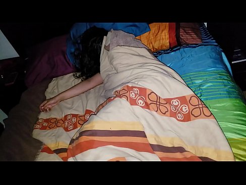 ❤️ Pāvests, kas bārdina savu jauno pamāti, kamēr viņa guļ. ☑ Anāls video pie mums ❌️